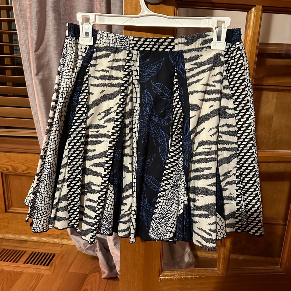 nWT banana Republic factory XS petite pleate skirt